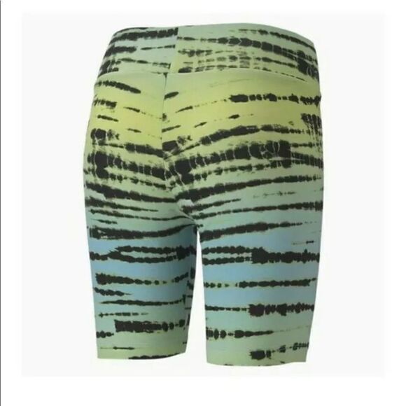 Puma Women’s Tie Dye AOP Biker Shorts - Picture 2 of 5
